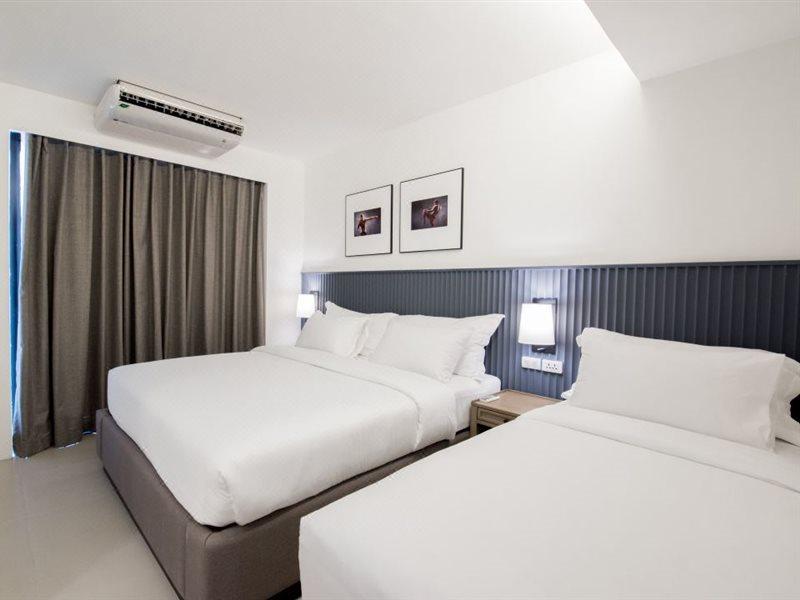Marina House Muaythai Ta-Iad Phuket Chalong Esterno foto